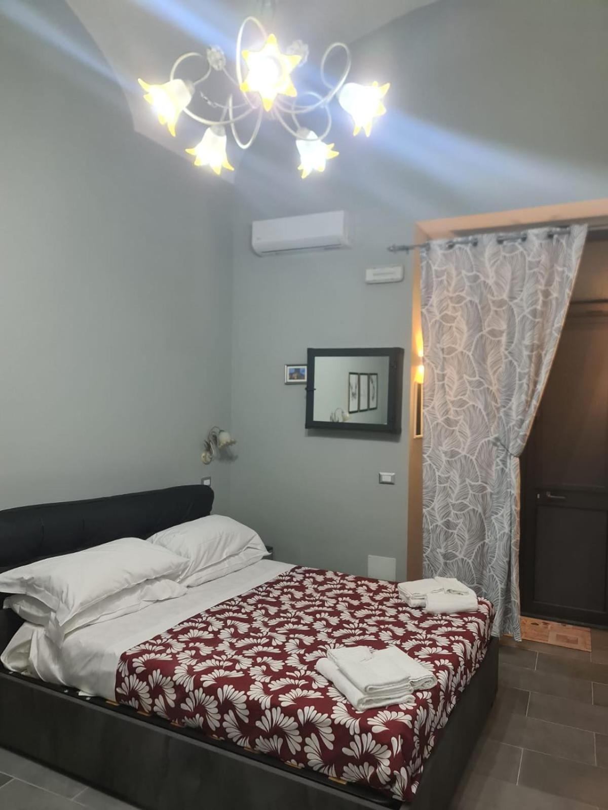 Queen'S Apartament Katania Zewnętrze zdjęcie